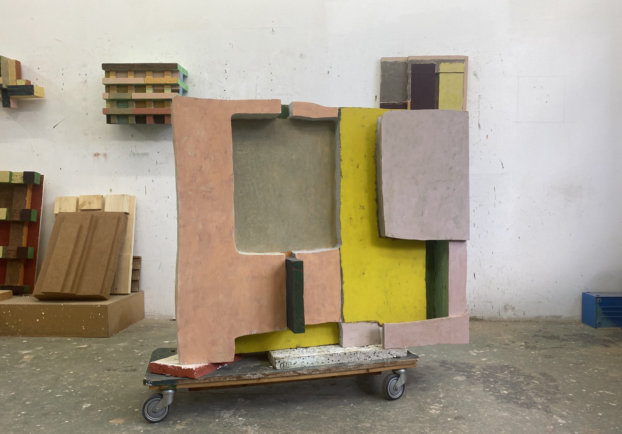 Wolfgang Bous Small pieces and a big giant
