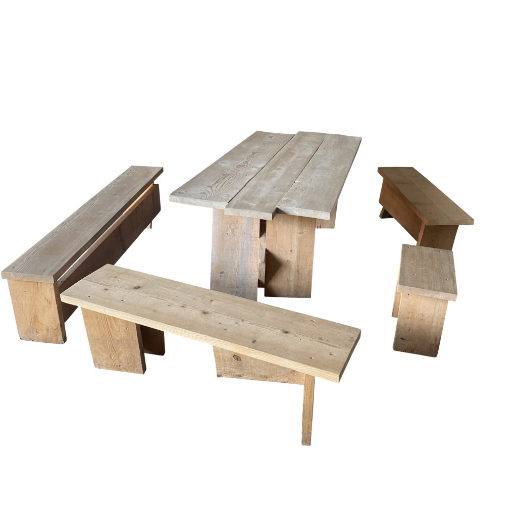 Tisch mit vier Bänken, Andres Bally, 2013